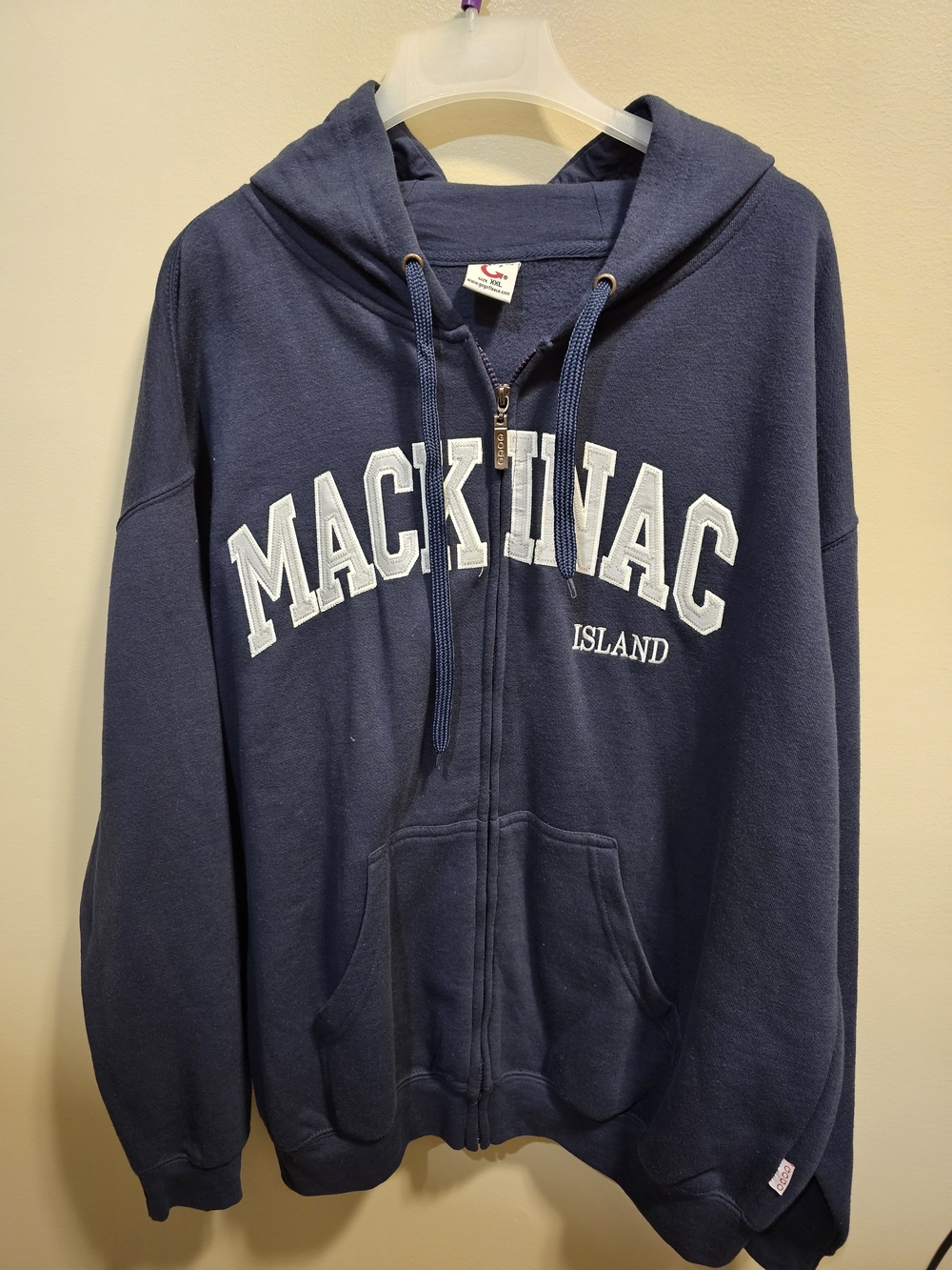 New Mackinac Island Mens XXL Zip-Up Hoodie